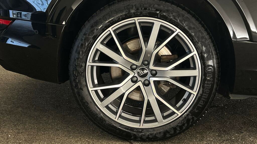 Audi E-tron 230Kw 50 Quattro 71Kwh Black Edition LR71RFZ Black #5