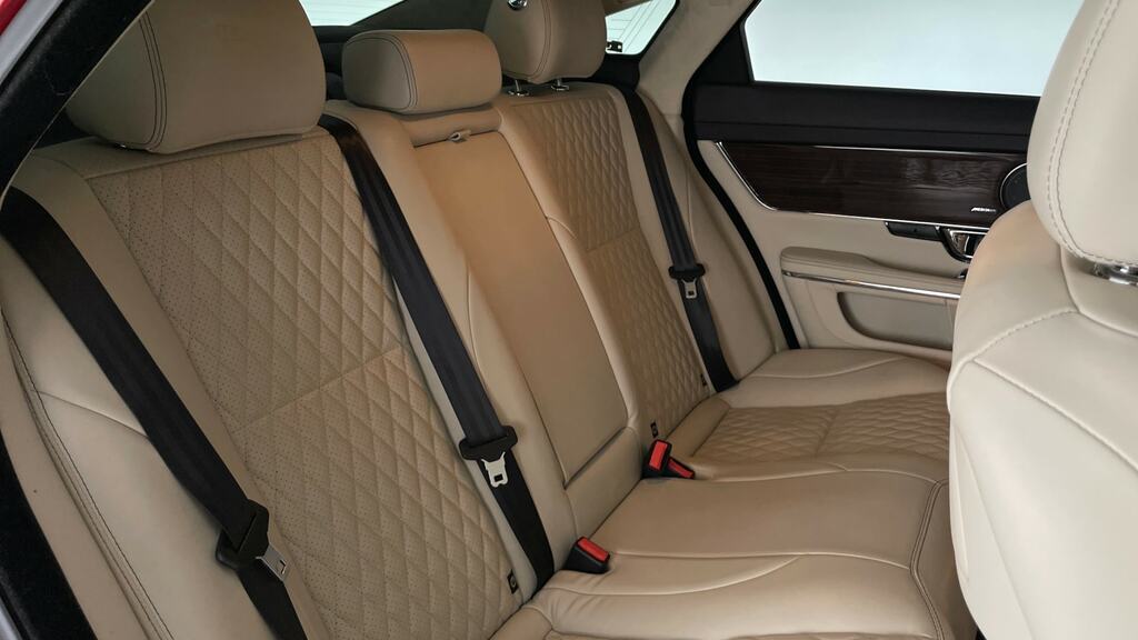 Jaguar XJ White White #12