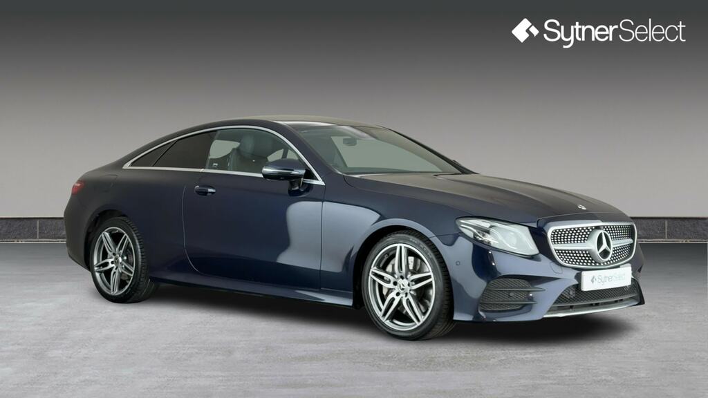 Mercedes-Benz E Class E300 Amg Line Premium 9G-tronic Blue