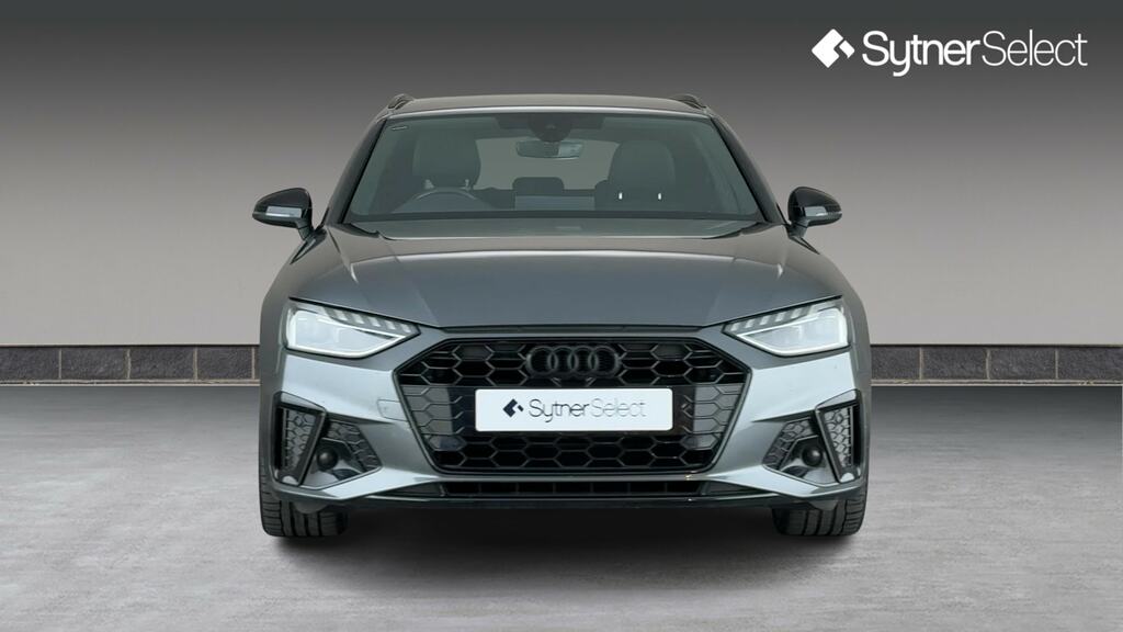 Audi A4 Avant 35 Tdi Black Edition S Tronic FG24XBB Grey #4
