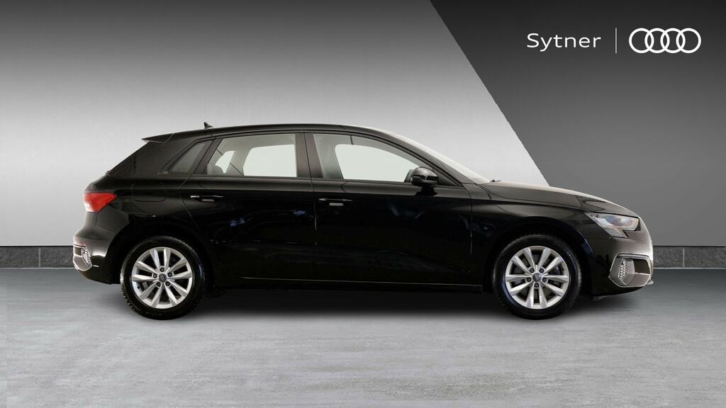 Audi A3 30 Tfsi Technik Black #4