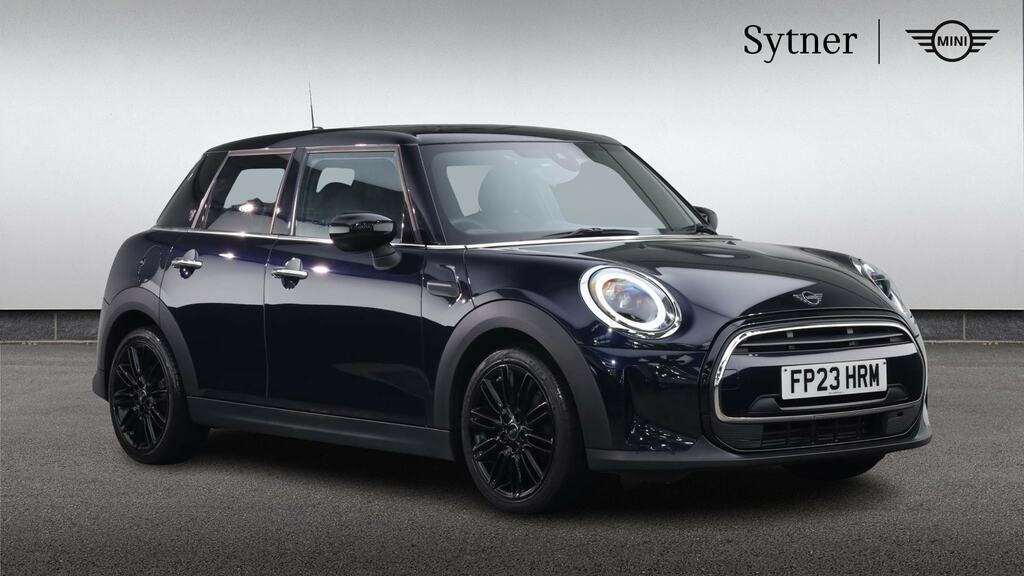 Mini Hatch 1.5 Cooper Exclusive Premium Black