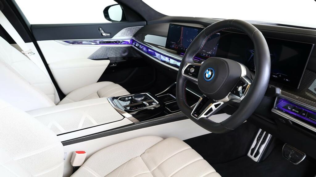 BMW i7 485Kw M70 Xdrive 105.7Kwh Ultimate Pack Black #6