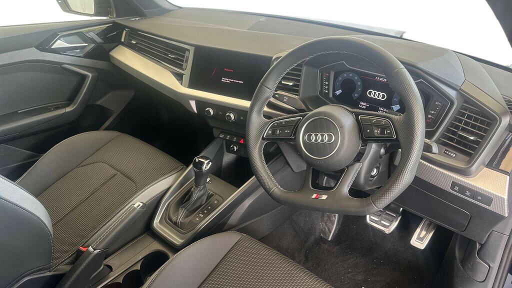 Audi A1 35 Tfsi Black Edition S Tronic KU75ZRD Blue #6