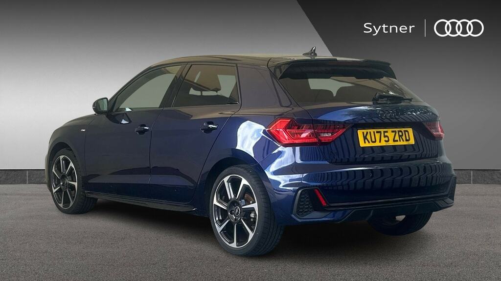 Audi A1 35 Tfsi Black Edition S Tronic KU75ZRD Blue #3