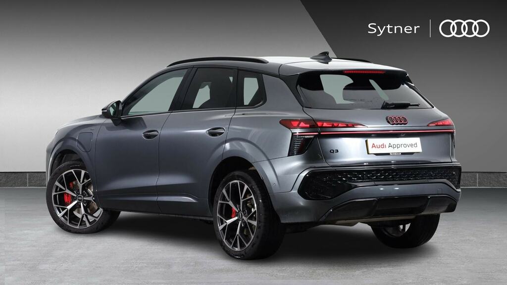 Audi Q3 1.5 E-hybrid Launch Edition S Tronic RE75TOU Grey #3