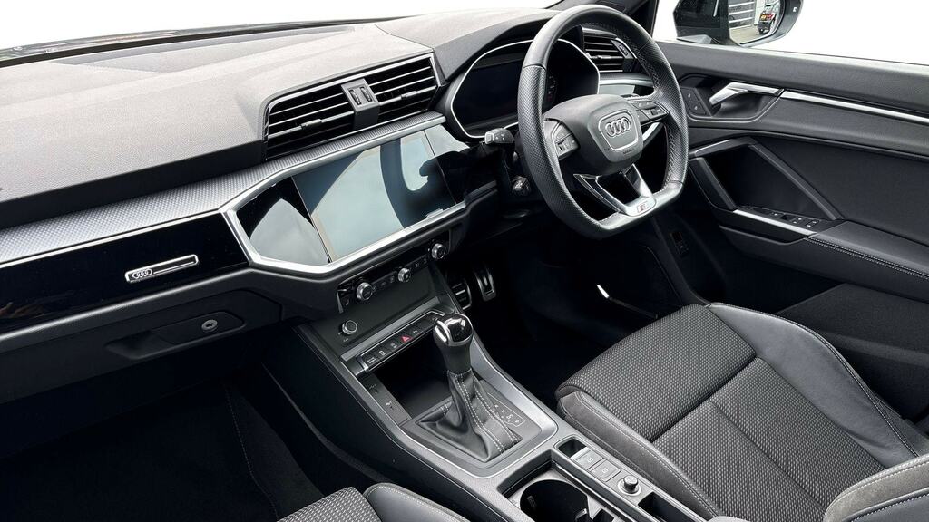 Audi Q3 35 Tfsi Black Edition S Tronic Cs Pack NY21FMV Grey #2
