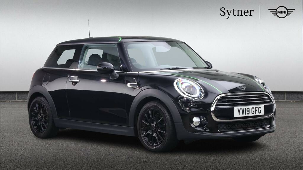 Mini Hatch 1.5 Cooper Classic II Black