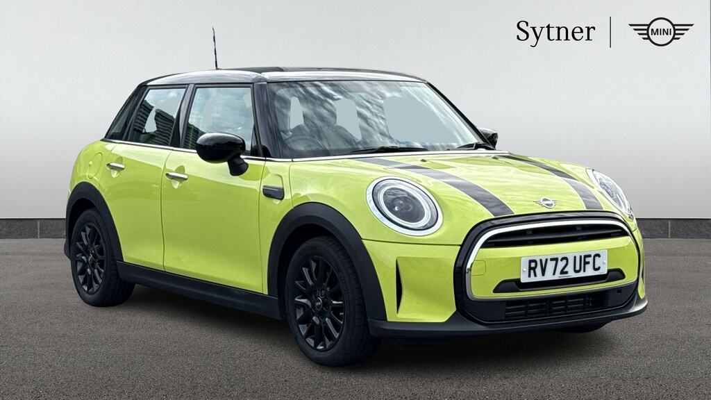 Mini Hatch 1.5 Cooper Classic Premium Yellow
