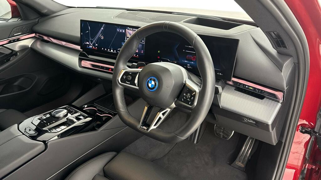BMW i5 250Kw Edrive40 M Sport Pro 84Kwh Red #6