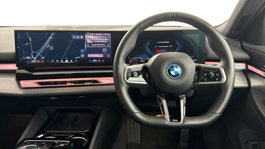 BMW i5 250Kw Edrive40 M Sport Pro 84Kwh Red #5