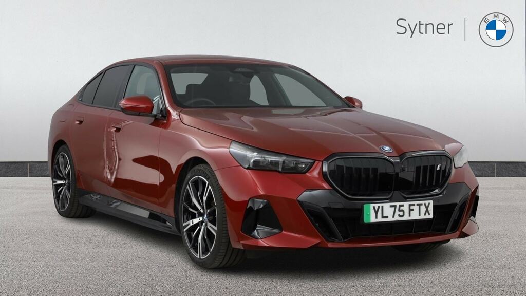 BMW i5 250Kw Edrive40 M Sport Pro 84Kwh Red
