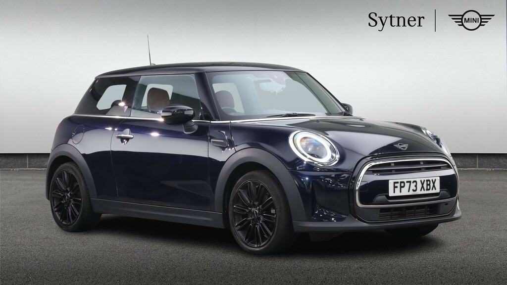 Mini Hatch 1.5 Cooper Exclusive Premium Black