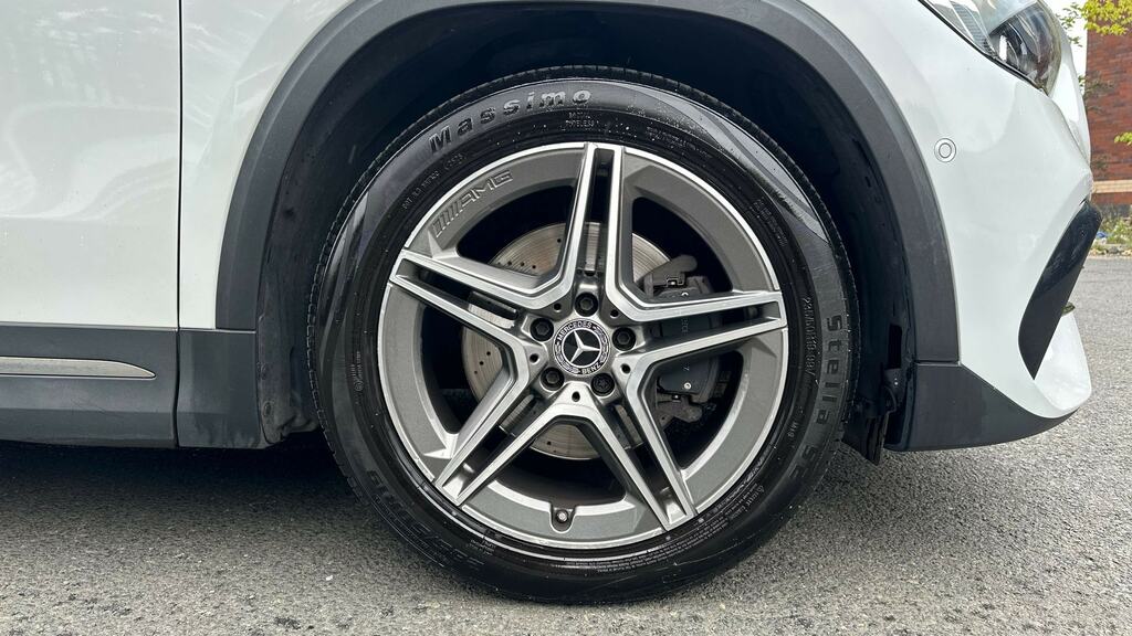Mercedes-Benz GLA Class Gla 200D Amg Line Executive KM21MYA White #5