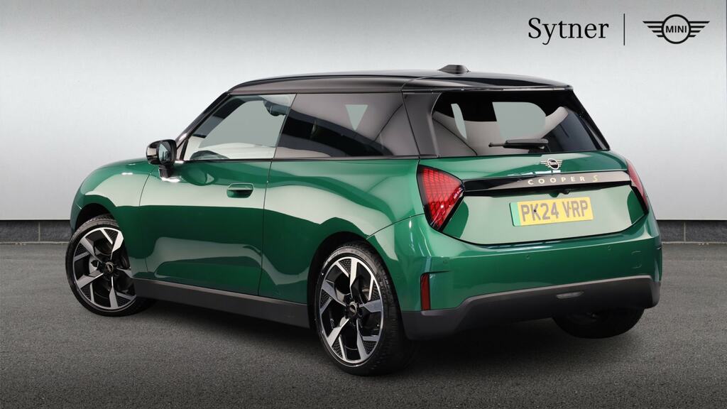 Mini Hatch 160Kw Se Exclusive Level 2 54Kwh PK24VRP Green #2