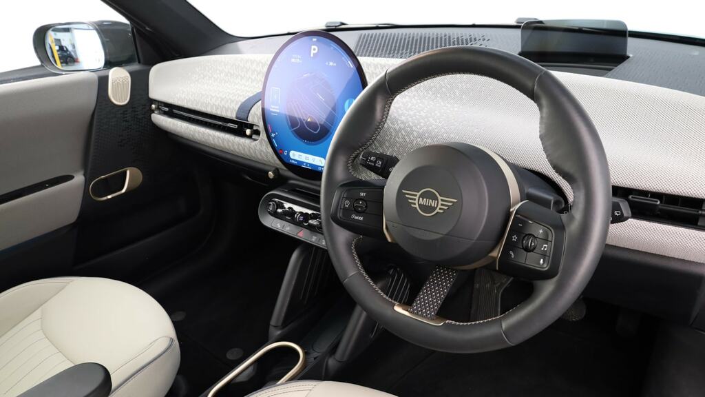 Mini Hatch 160Kw Se Exclusive Level 2 54Kwh PK24VRP Green #6
