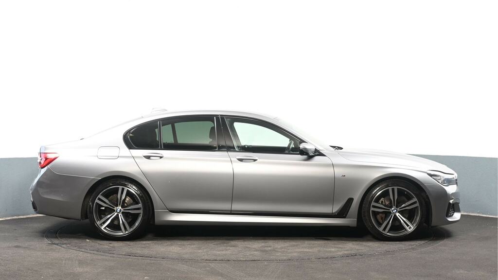 BMW 7 Series 730D Xdrive M Sport Silver #3