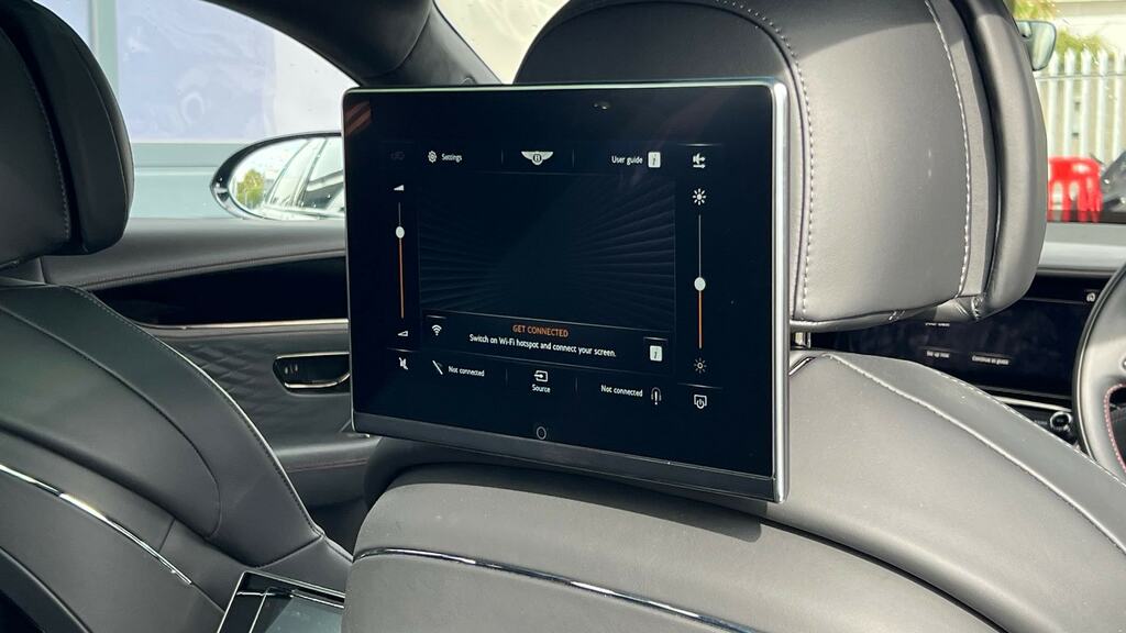 Bentley Flying Spur V8 Black Edition #16