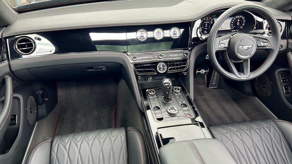 Bentley Flying Spur 4.0 V8 Hybrid Azure Blackline Black #2