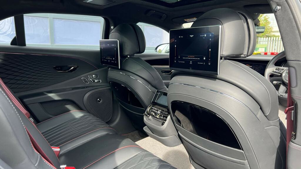 Bentley Flying Spur V8 Black Edition #15