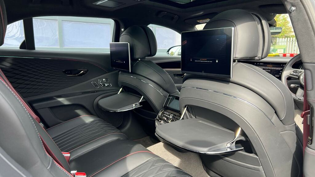 Bentley Flying Spur V8 Black Edition #17
