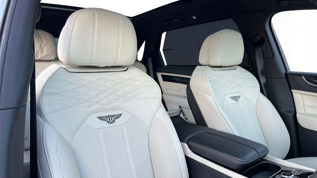 Bentley Bentayga Bentayga V8 Azure Blue #9