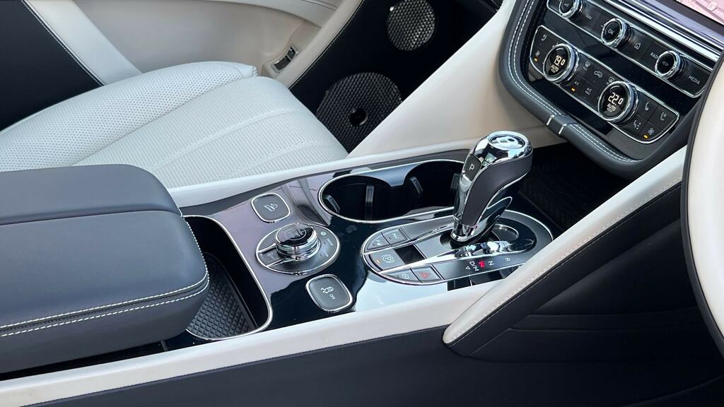 Bentley Bentayga Bentayga V8 Azure Blue #12