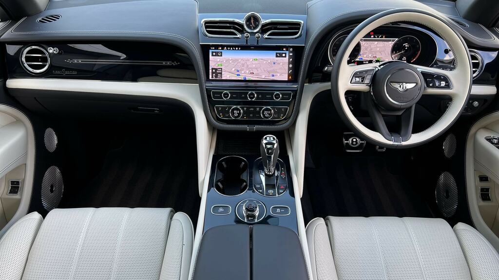Bentley Bentayga 4.0 V8 Azure First Edition Ewb Silver #3