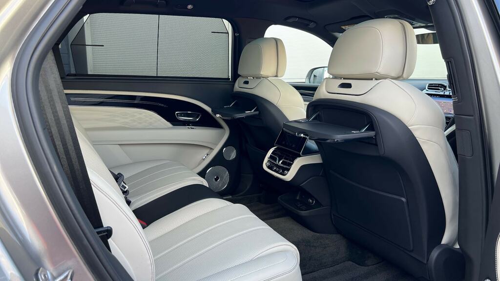 Bentley Bentayga Bentayga V8 Azure Blue #14