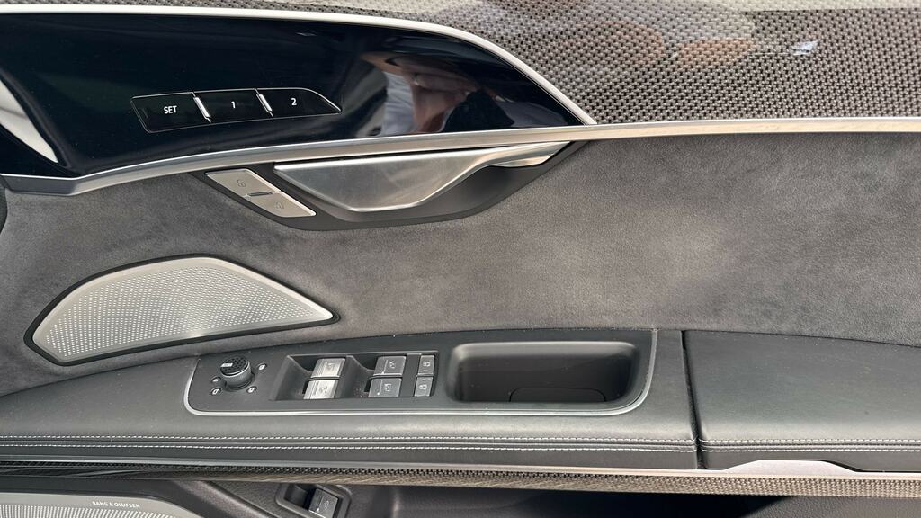 Audi A8 L 60 Tfsi E Quattro S Line Tiptronic Tech Black #26