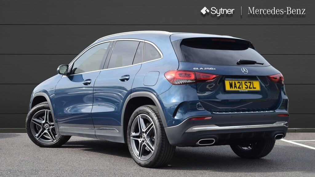 Mercedes-Benz GLA Class Gla 250E Exclusive Edition Blue #2
