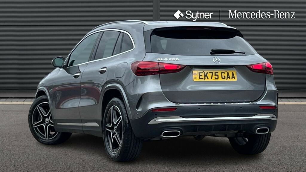 Mercedes-Benz GLA Class Gla 200 Amg Line Executive EK75GAA Grey #2