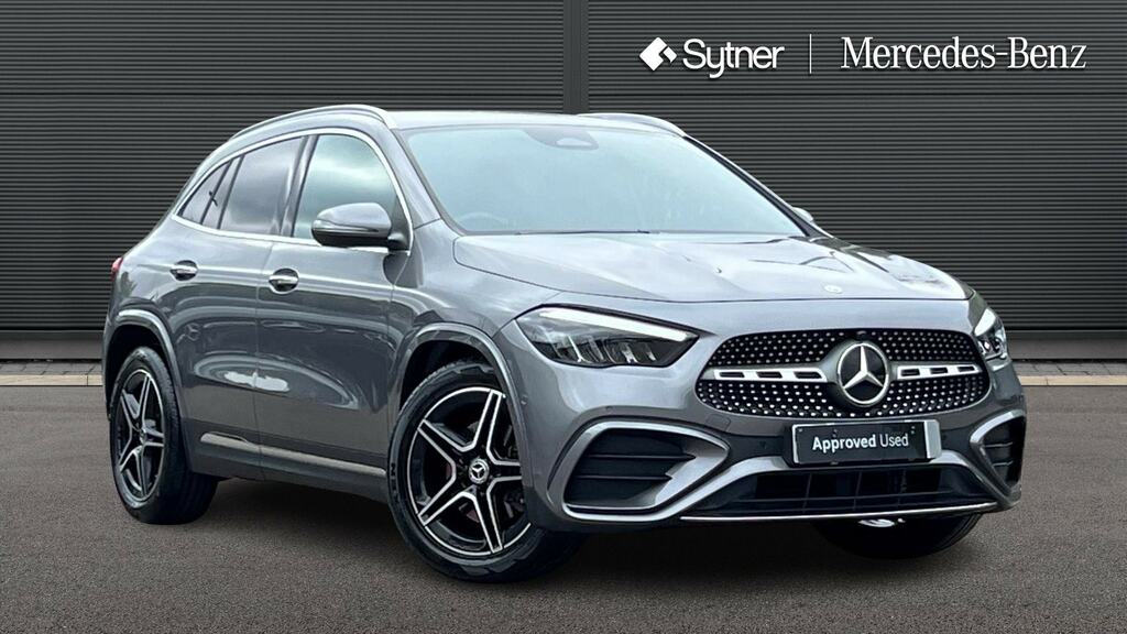Mercedes-Benz GLA Class Gla 200 Amg Line Executive Grey