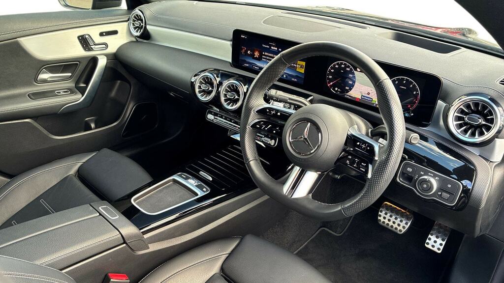 Mercedes-Benz CLA Class Cla 200 Amg Line Premium Plus Tip Black #3