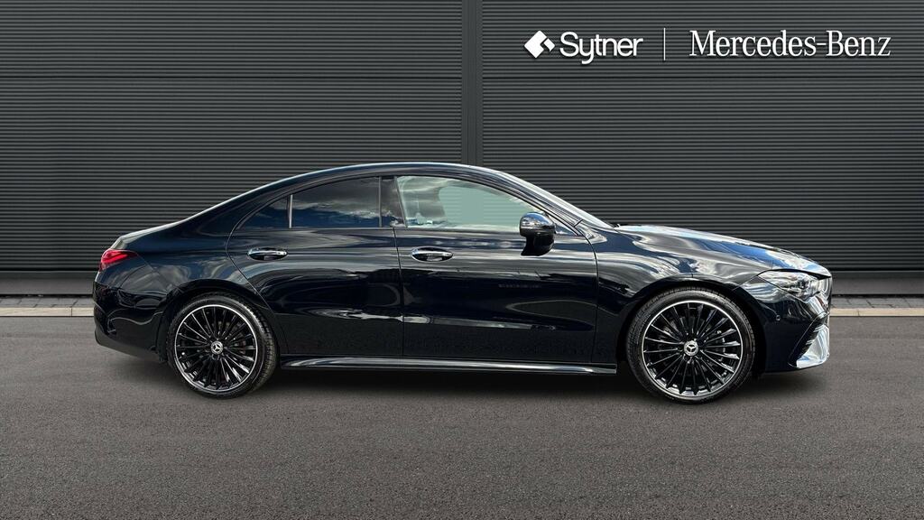 Mercedes-Benz CLA Class Cla 200 Amg Line Premium Plus Tip Black #4
