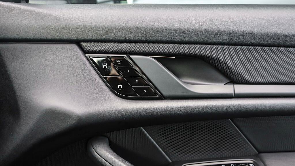 Porsche Taycan Base Grey #22