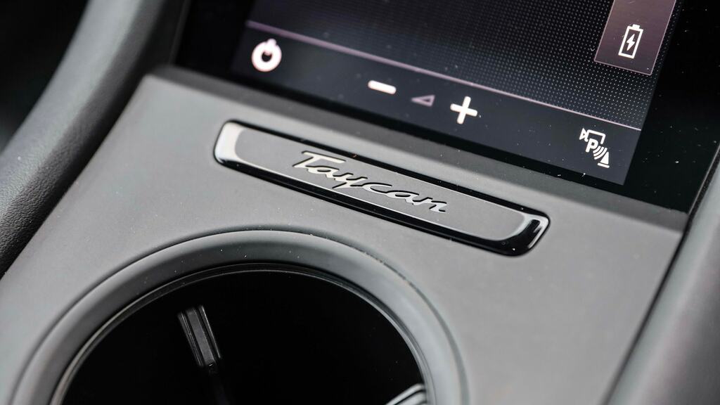 Porsche Taycan Base Grey #19