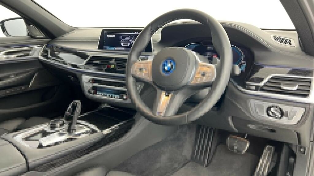 BMW 7 Series 745Le Xdrive M Sport Black #6