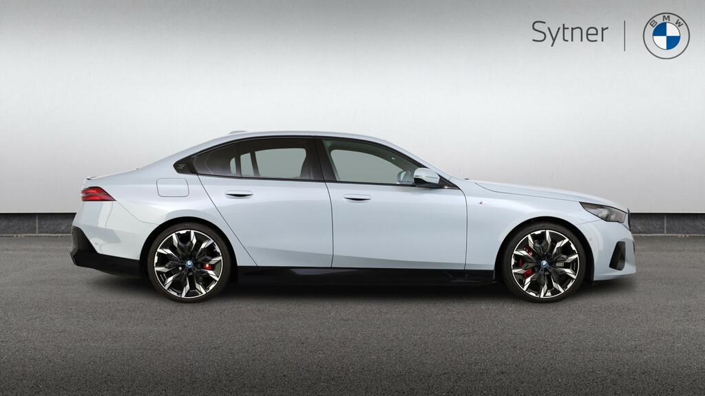 BMW i5 250Kw Edrive40 M Sport Pro 84Kwh Grey #3