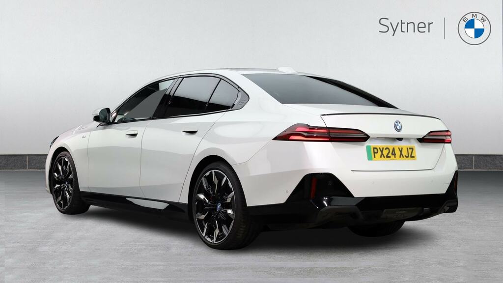 BMW i5 250Kw Edrive40 M Sport Pro 84Kwh White #2