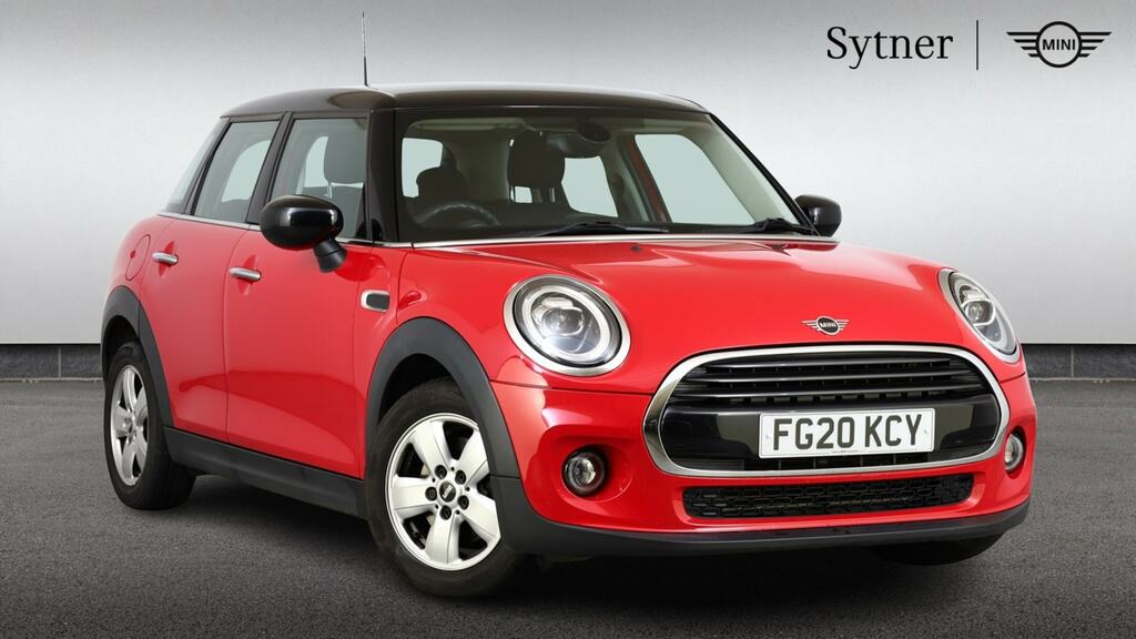 Mini Hatch 1.5 Cooper Classic II Comfortnav Pack Red
