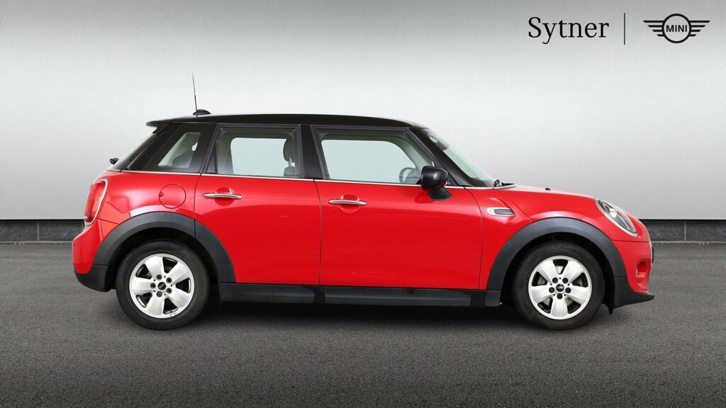 Mini Hatch 1.5 Cooper Classic II Comfortnav Pack FG20KCY Red #3