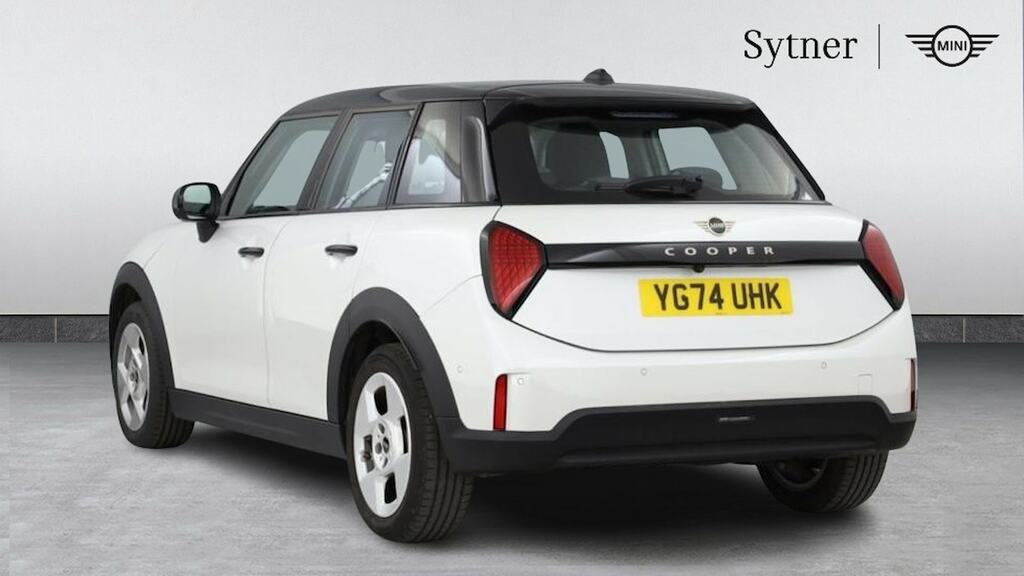 Mini Hatch 1.5 C Classic YG74UHK White #2