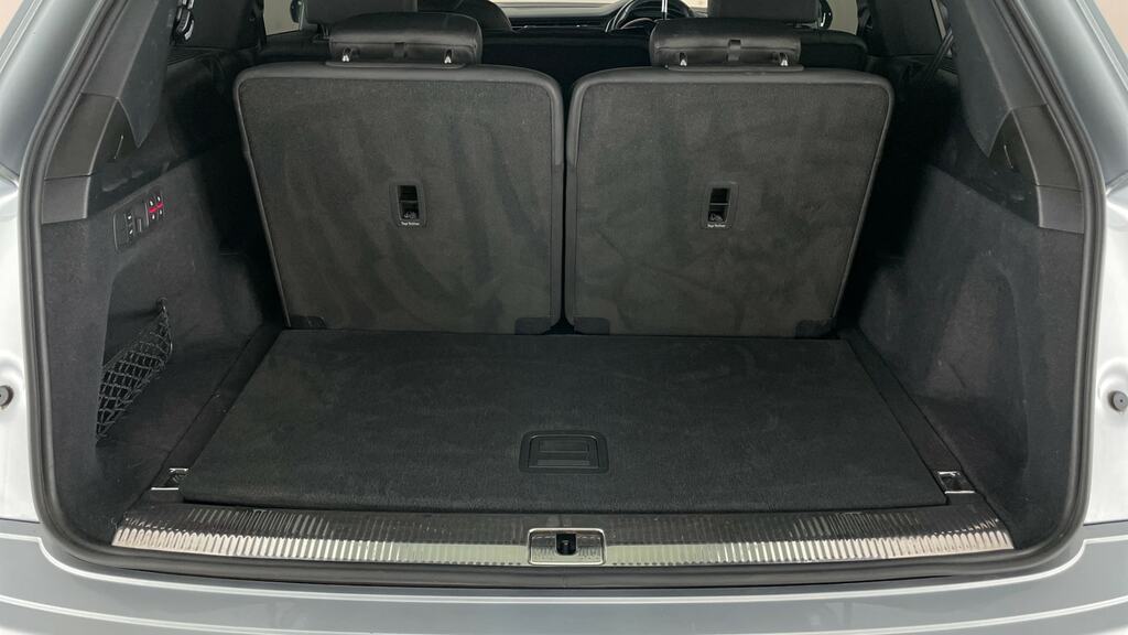 Audi Q7 Diesel Silver #22