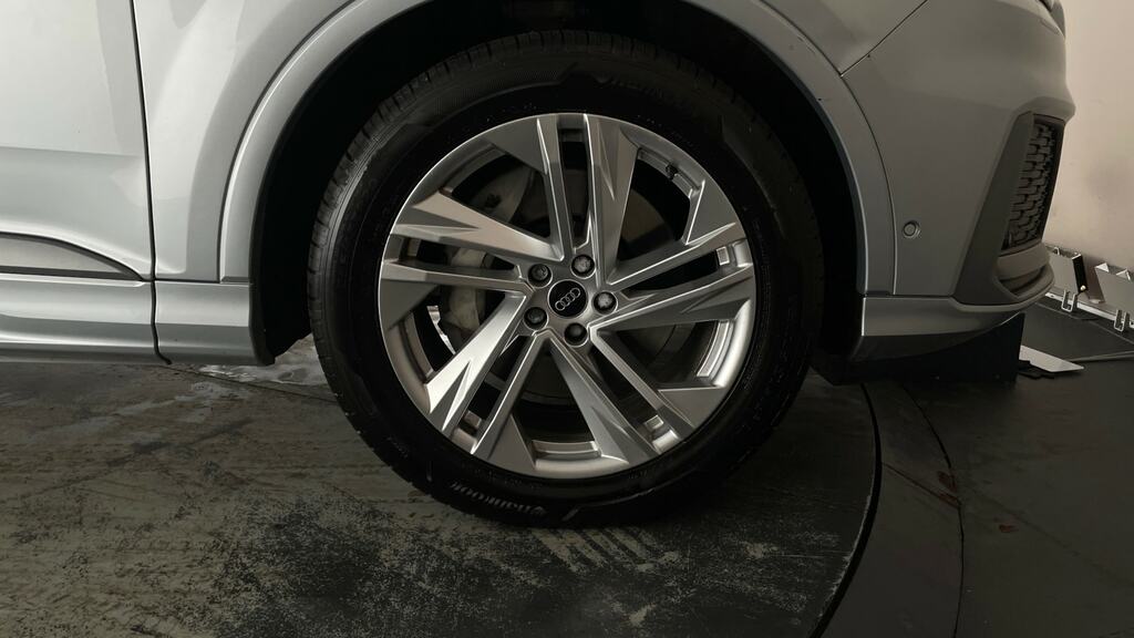 Audi Q7 Diesel Silver #23