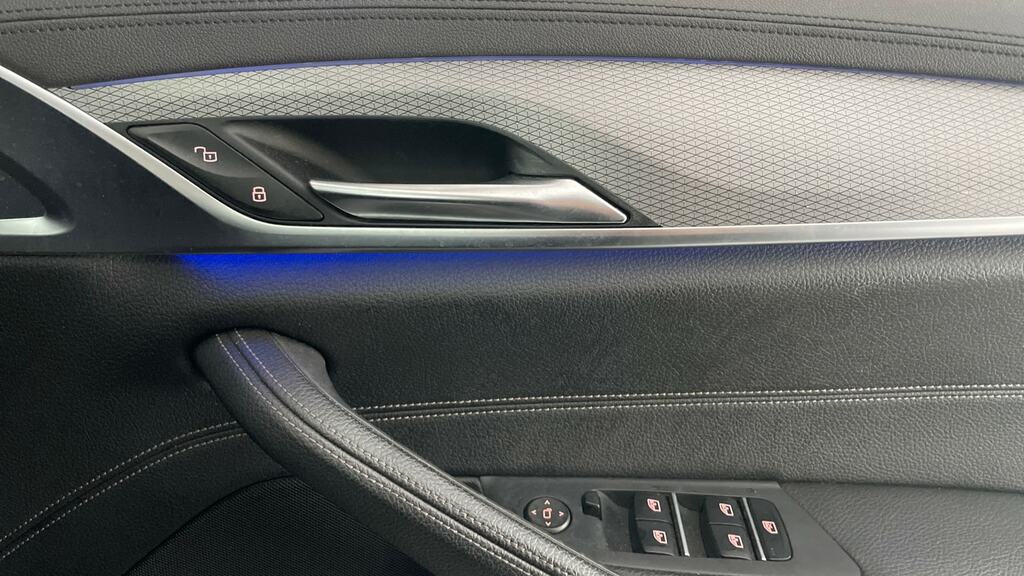BMW 5 Series Se Blue #21