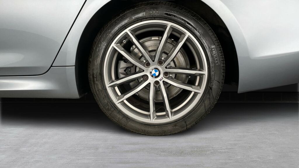 BMW 5 Series Se Blue #26