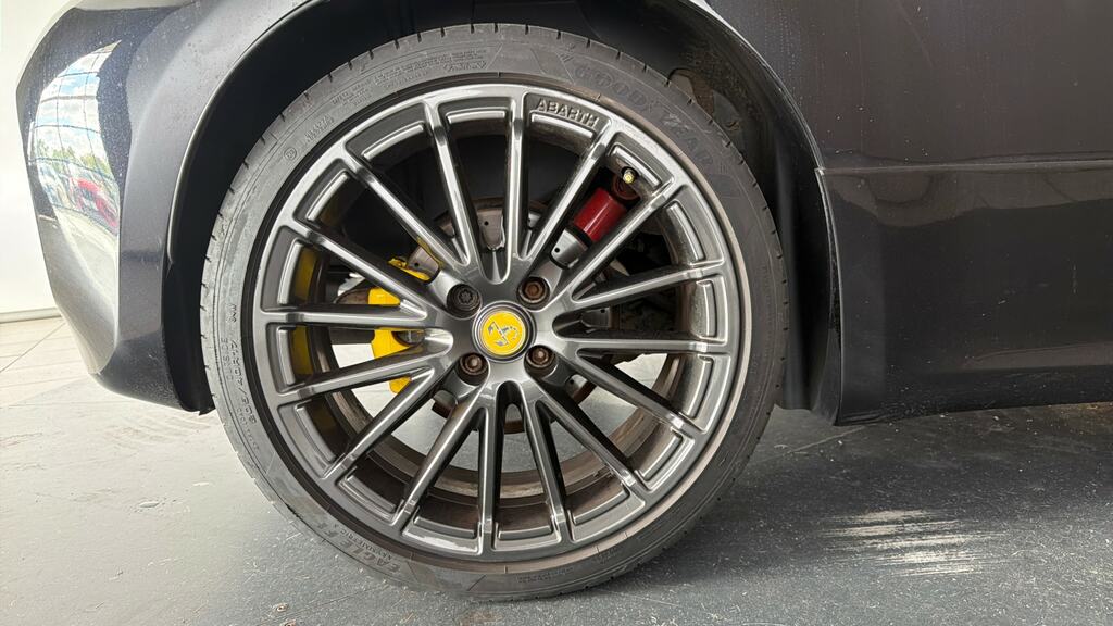 Abarth 595 595C Competizione Red #28