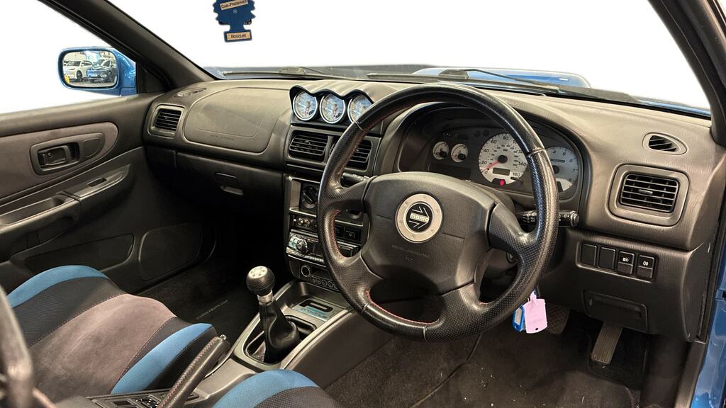 Subaru Impreza Saloon Jdm Import 2001 Blue #11