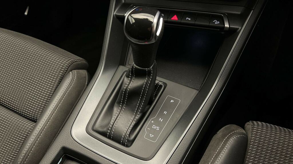 Audi Q3 S Line White #14